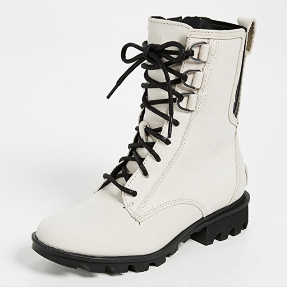 White Sorel practically new white winter boots!